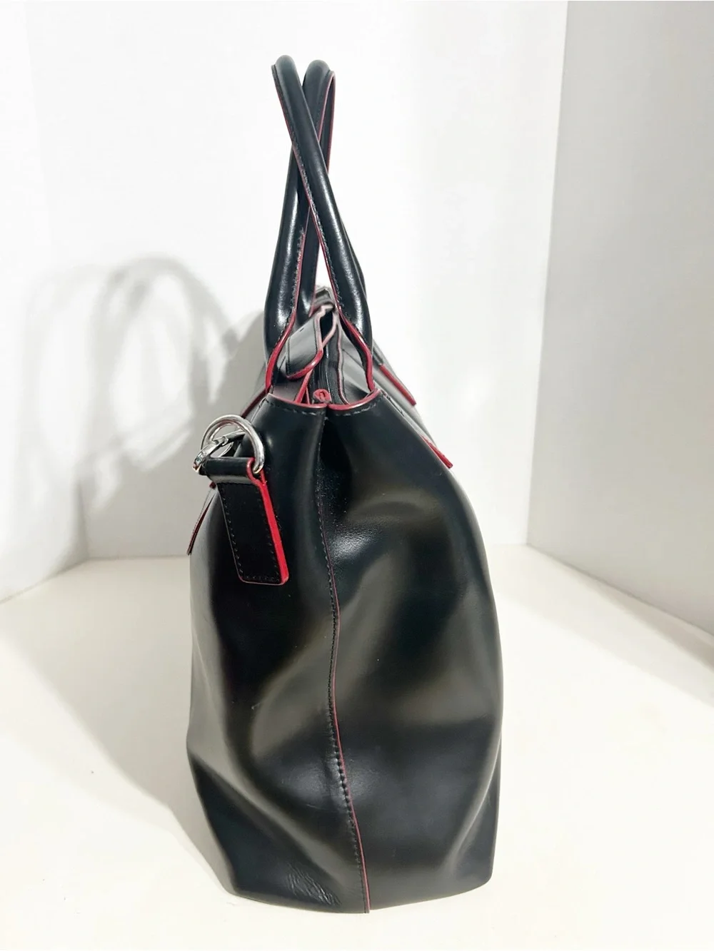 Lodis Black Leather Tote Bag Red Trim Zip Top Shoulder Crossbody Bag Top Handles